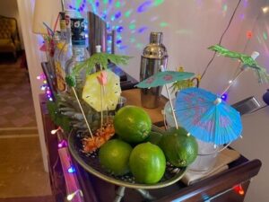 Lire la suite à propos de l’article De la légende au verre : apprenez l’art du mojito dans nos ateliers